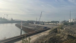 Neuer Containerterminal, der am Duisburger Hafen gebaut wird