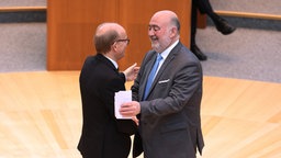 Landtagspräsident André Kuper (l.) und Israels Botschafter Ron Prosor