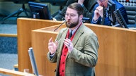 Zacharias Schalley, AfD, im NRW-Landtag