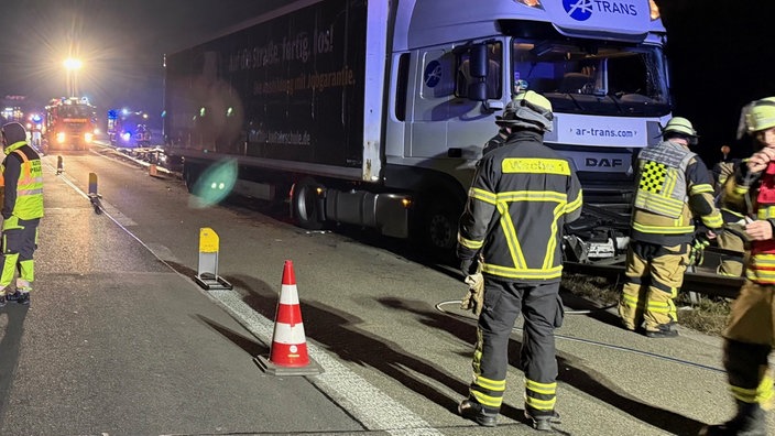 Lkw-Unfall im Autobahnkreuz Hilden