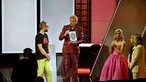 Wettkönig Marten Reiß (l) tritt bei der ZDF-Show "Wetten, dass..?" mit Thomas Gottschalk und Michelle Hunziker bei der Wette um das Erkennen von Fingerabdrücken auf