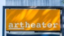 Schild mit Aufschrift "Artheater".