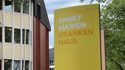 Schild des St. Marien Krankenhauses Ratingen