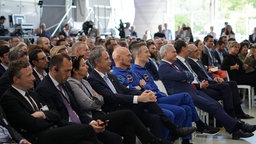 Die Beteiligten der Raumfahrtkonferenz SpaceTech.NRW | Bildquelle: Michelle Mink Die Beteiligten der Raumfahrtkonferenz SpaceTech.NRW