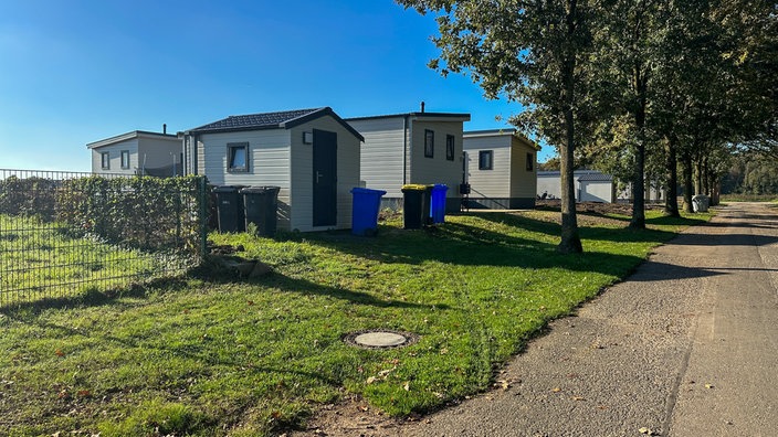 Chalets in Niederkrüchten, in denn Geflüchtete leben