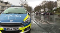 Polizeiauto auf der Straße