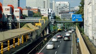 Die A40 zwischen Essen-Holsterhausen und Essen-Zentrum