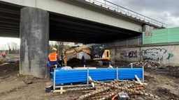 Bauarbeiten unter der A40-Brücke in Bochum-Hamme