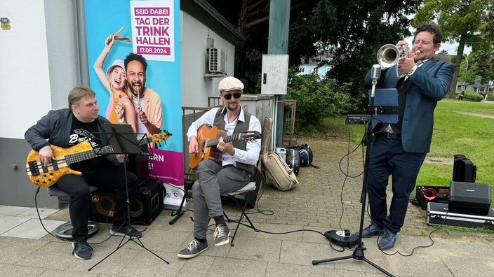 Die Band Galaxy Fusion bei der Pressekonferenz vom Tag der Trinkhallen