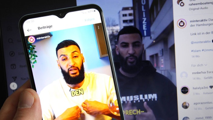 Auf einem Smartphone wurde der TikTok-Kanal der Gruppierung Muslim Interaktiv aufgerufen.