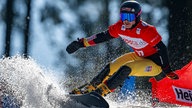 Elias Huber aus Deutschland fährt die Strecke am Poppenberghang