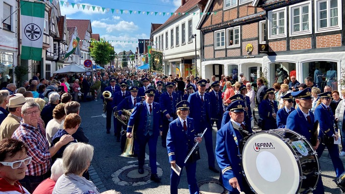 Festzug beim Bundesfest der Schützen in Rietberg