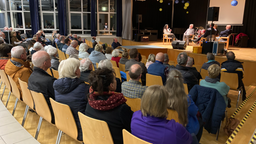 Podiumsdiskussion in der Schulaula