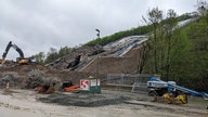 Aufräumarbeiten nach der Sprengung der Rahmedetalbrücke 