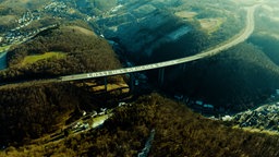 Die Rahmedetalbrücke aus der Luft betrachtet