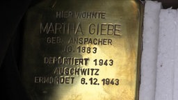 Ein neuer Stolperstein für Martha Giebe wurde in Iserlohn verlegt