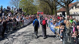 Viel Publikum kurz vor dem Zieleinlauf