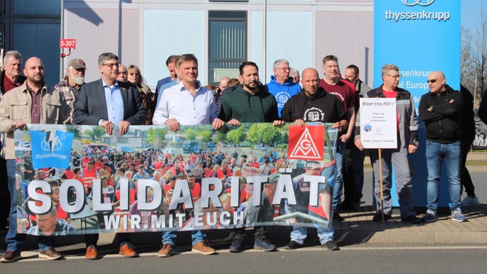 Mitarbeitende bei ThyssenKrupp in Kreuztal