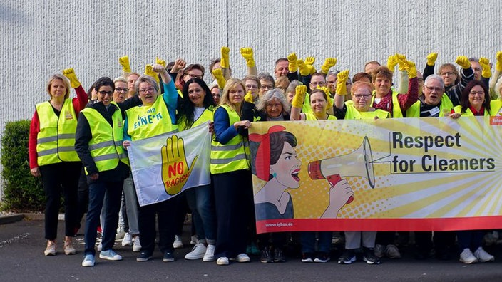 IG Bau - Beschäftigte in der Gebäudereinigung verlangen mehr Lohn