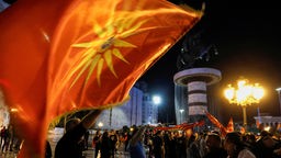 Proslava pristalica VMRO-DPMNE na ulicama Skoplja