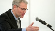 Bundesumweltminister Norbert Röttgen (02.03.2011); Rechte: dpa