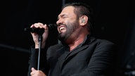 Alphaville Sänger Marian Gold auf der WDR 2 Bühne in Warburg