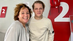 Schauspieler Max von der Groeben mit WDR 2 Moderatorin Steffi Neu