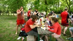 Irrland: Erlebnislabyrinth zwischen Bauernhof und Riesenspielplatz