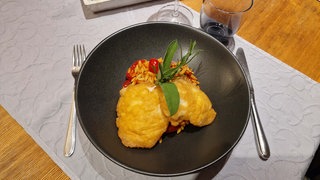 Mediterranes Nudelragout mit Piccata vom Huhn