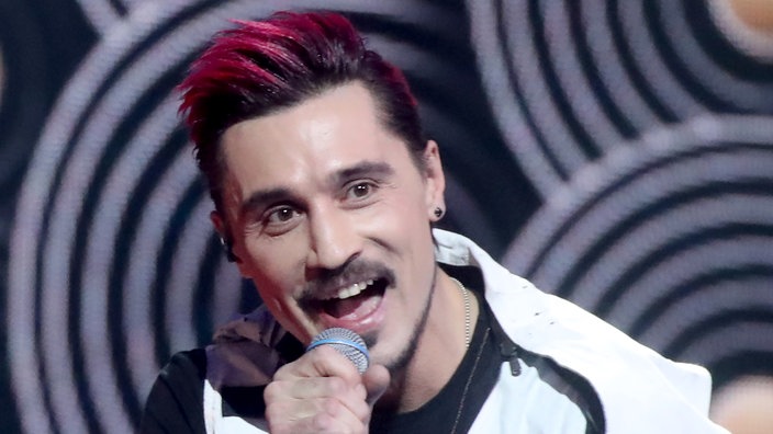 Dima Bilan aus Russland hat im Jahr 2008 den Eurovison Songcontest gewonnen.