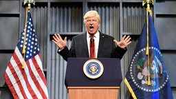 Alec Baldwin als Präsident Donald Trump in "Saturday Night Live", 2018