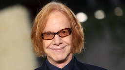 Porträt des Filmkomponisten Danny Elfman.