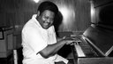 Antoine Dominique "Fats" Domino Jr.  1983 backstage vor einem Konzert in London