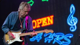 Dave Edmunds bei einem Auftritt im Jahr 2015