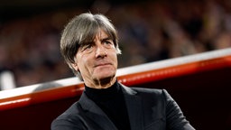 Jogi Löw im Oktober 2024 beim Abschiedsspiel von Lukas Podolski im Stadion in Müngersdorf