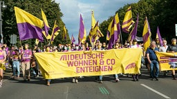 Großdemonstration Deutsche Wohnen und Co enteignen aufgenommen am 11.09.2021 in Berlin