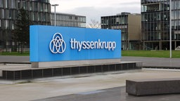 Blick auf die ThyssenKrupp-Zentrale im "Ruhr Tech Kampus" in Essen. 