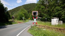 Symbolbild: Unbeschrankter Bahnübregang bei Olsberg-Steinhelle