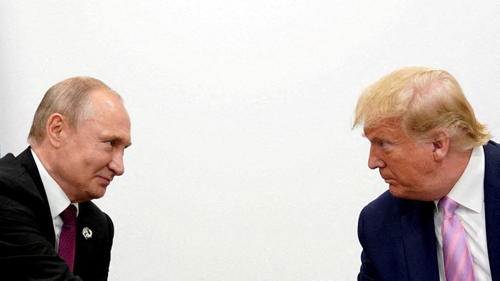 Collage: Donald Trump und Wladimir Putin