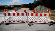 Warnleuchten auf einer Baustelle in Friesoythe