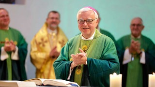 Heiner Koch Erzbischof von Berlin beim Gedächtnisgottesdienst für die verstorbenen Mitglieder der Deutschen Bischofskonferenz in der Kirche St. Birgid während der Herbst-Vollversammlung der Deutschen Bischofskonferenz. Wiesbaden, 28.09.2023 