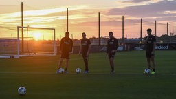 Symbolbild: Deutscher Fußball in den USA; eine deutsche Fußballmannschaft trainiert in den USA.