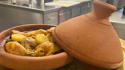 Hähnchen-Tajine mit Oliven und Salzzitrone