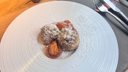 Nougat-Knödel im Restaurant Kettner‘s Kamota in Essen. 