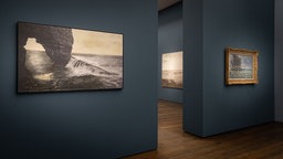 Ausstellungsbild zu "Im Fluss. Eine Geschichte über das Wasser" im Arp Museum