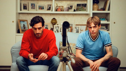 Szene aus "Matthias & Maxime" mit Gabriel D'Almeida Freitas und Xavier Dolan