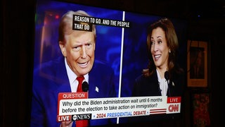 Donald Trump spricht im Fernsehen während einer Debatte mit der demokratischen Kandidatin Kamala Harris in Bloomington, Indiana, 10.09.2024.