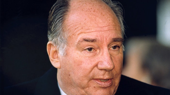 Karim Aga Khan, 1998