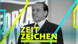 Silvio Berlusconi, vor dem Banner der Forza Italia, verkündet den Sieg des konservativen Bündnisses bei den italienischen Parlamentswahlen in Rom, 29. März 1994