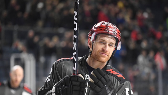 Bremerhavens aktueller Trainer Alexander Sulzer als aktiver Spieler für die Kölner Haie